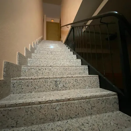 汽车旅馆 Cies 3*