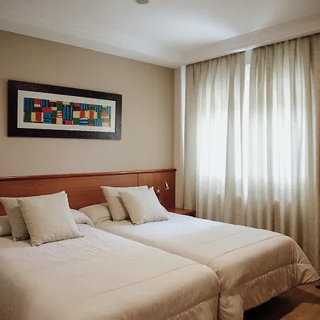 汽车旅馆 Cies 3*