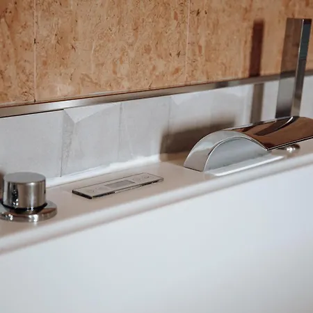 Cies 汽车旅馆 下卡尔瓦拉萨